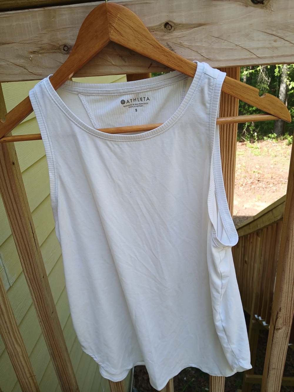Athleta White Women's Scoop Neck Performance Tank